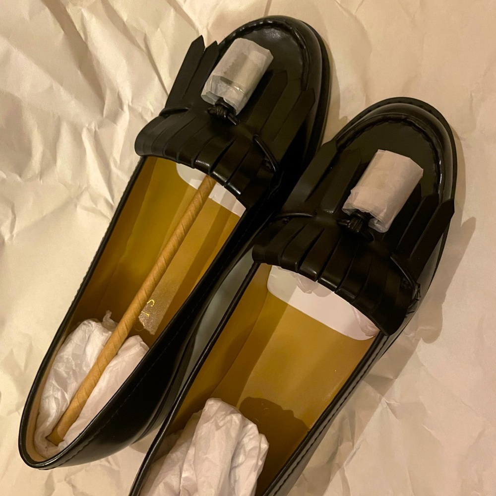 NWT Talbots black Laure Tassels loafers